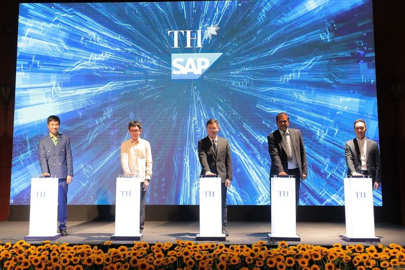 Tập đo&agrave;n TH ti&ecirc;n phong chuyển đổi số l&ecirc;n nền tảng quản trị hiện đại h&agrave;ng đầu thế giới