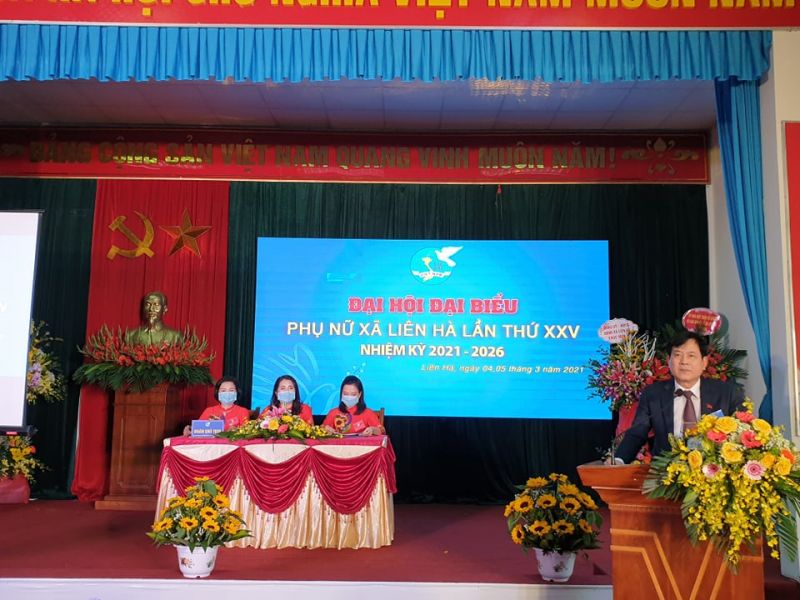 Đồng ch&iacute; L&ecirc; Văn Th&igrave;n -Ph&oacute; B&iacute; thư Thường trực huyện ủy, Chủ tịch HĐND huyện Đan Phượng ph&aacute;t biểu chỉ đạo Đại hội