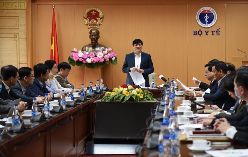 Bộ trưởng Bộ Y tế Nguyễn Thanh Long phát biểu tại hội nghị.