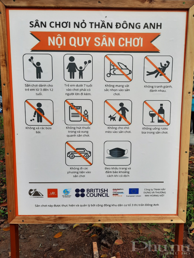 Bảng nội quy sân chơi được thiết kế gọn gàng, khoa học, trực quan và dễ hiểu.