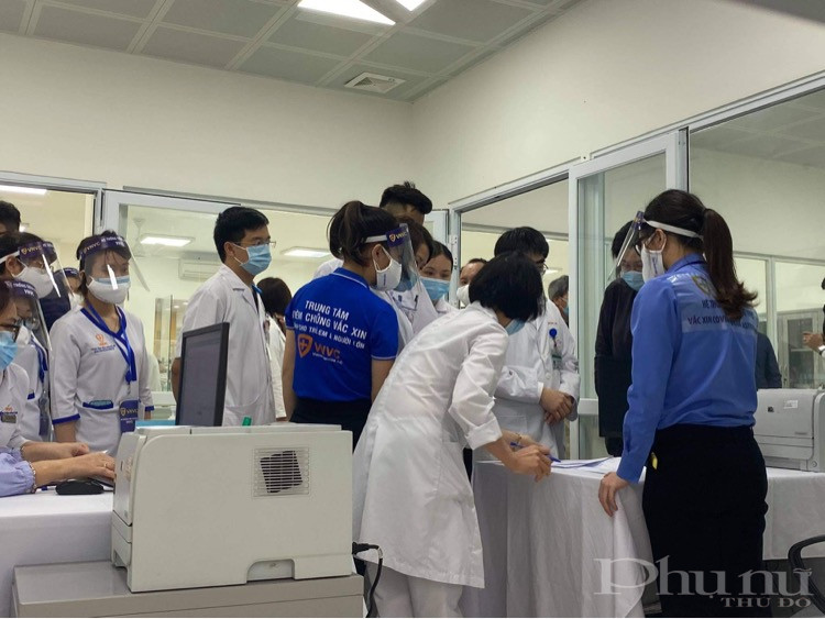 Công tác chuẩn bị trước khi tiêm vắc-xin Công tác chuẩn bị trước khi tiêm vắc-xin