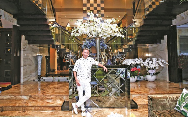 Ca sĩ Đ&agrave;m Vĩnh Hưng