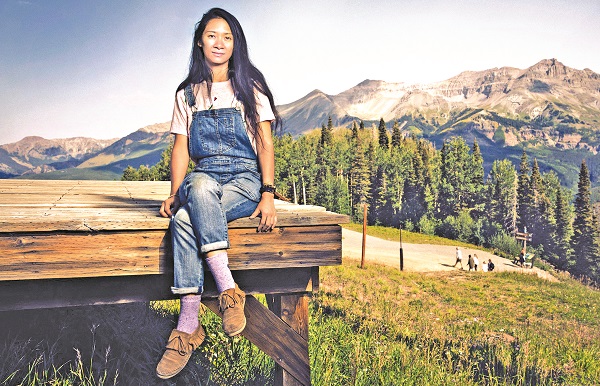 Chloé Zhao - Nữ đạo diễn gốc Á đáp trả nạn phân biệt chủng tộc bằng giải Quả cầu Vàng - ảnh 1