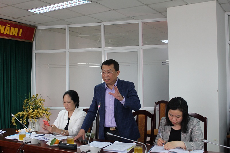 Đồng chí Trịnh Huy Thành - Phó Trưởng ban Dân vận thành ủy Hà Nội phát biểu tại hội thảo