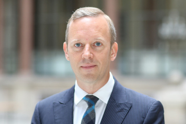 Đại sứ Vương quốc Anh Gareth Ward.