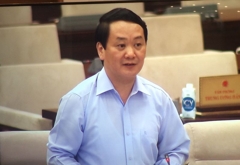 Ph&oacute; Chủ tịch - Tổng Thư k&yacute; Ủy ban Trung ương MTTQ Việt Nam Hầu A Lềnh tr&igrave;nh b&agrave;y dự thảo b&aacute;o c&aacute;o. Ảnh: VGP/Nguyễn Ho&agrave;ng