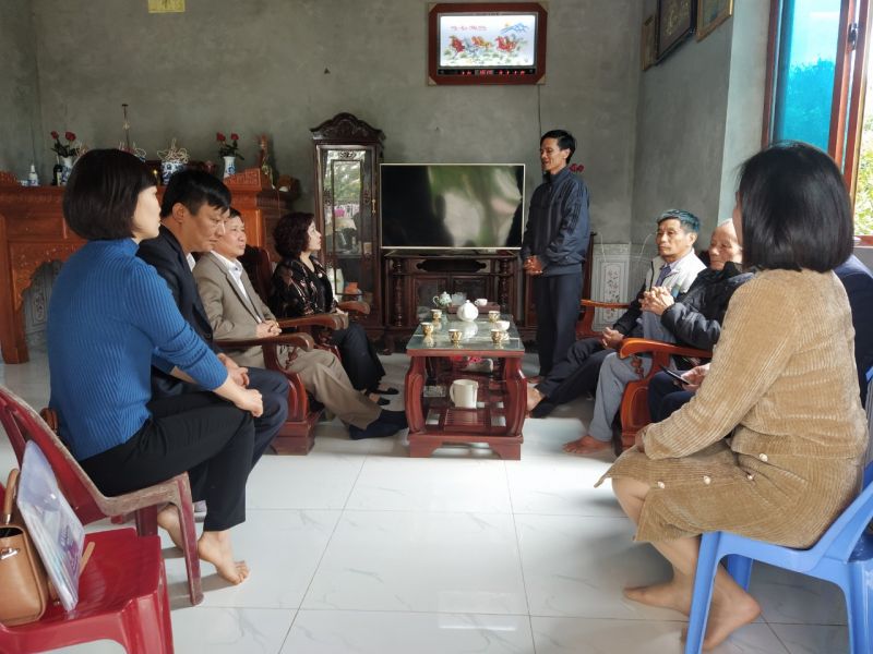 Th&acirc;n nh&acirc;n hội vi&ecirc;n Nguyễn Thị Thu, 1 trong 3 hội vi&ecirc;n bị thương sau vụ tai nạn cảm ơn sự quan t&acirc;m của c&aacute;c cấp Hội LHPN H&agrave; Nội