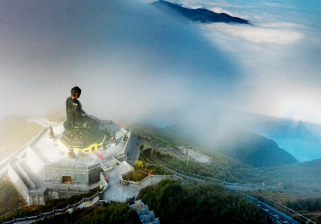 Dịch COVID-19 ảnh hưởng lớn đến ngành du lịch.