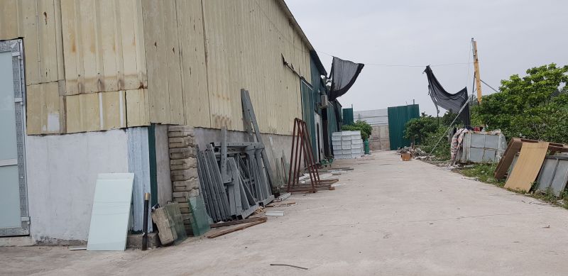 Nhà xưởng của ông Nguyễn Duy Khương có dấu hiệu hoạt động sản xuất Nhà xưởng của ông Nguyễn Duy Khương có dấu hiệu hoạt động sản xuất