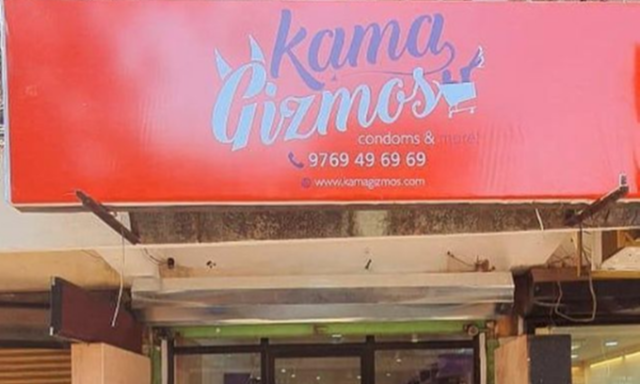 Cửa hàng bán đồ dùng tình dục "Kama Gizmos" ở bang Goa, Ấn Độ.
