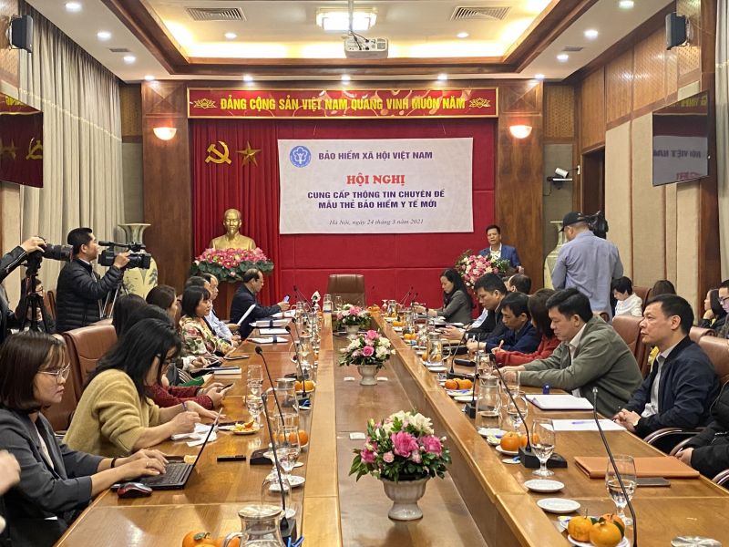 Hội nghị cung cấp thông tin về mẫu thẻ bảo hiểm y tế (BHYT) mới. Ảnh: VGP/Hiền Minh Hội nghị cung cấp thông tin về mẫu thẻ bảo hiểm y tế (BHYT) mới. Ảnh: VGP/Hiền Minh