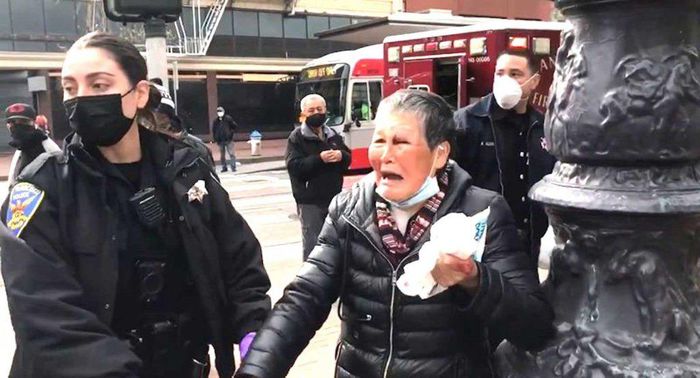 Mặc dù cũng là nạn nhân bị hành hung nhưng cụ Xie, 75 tuổi đã quyên góp tới 900.000 USD để chống lại 