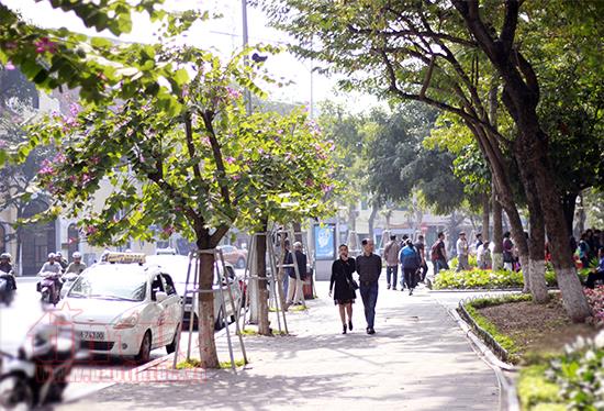 Dự b&aacute;o miền Bắc ng&agrave;y nắng, r&eacute;t về đ&ecirc;m v&agrave; s&aacute;ng.