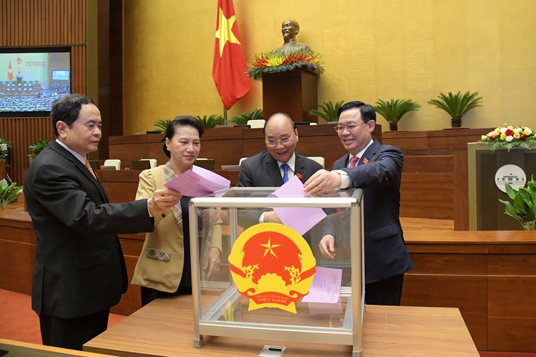 Quốc hội thông qua miễn nhiệm 3 Phó Chủ tịch Quốc hội - ảnh 2