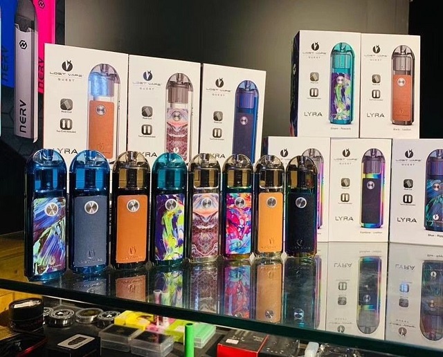 Thuốc l&aacute; điện tử được cho l&agrave; nguy hại gấp trăm lần so với thuốc l&aacute; truyền thống