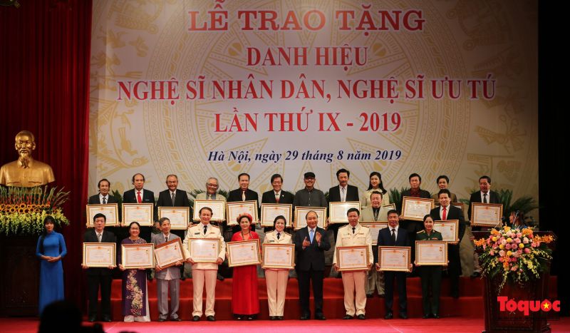 Quy định mới về tiêu chuẩn xét tặng danh hiệu "Nghệ sĩ nhân dân", "Nghệ sĩ ưu tú" - ảnh 1