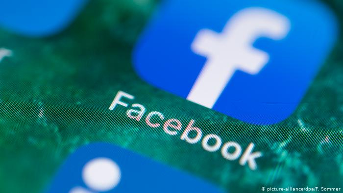 Dữ liệu Facebook về hàng triệu tài khoản của người dùng lại bị rò rỉ trực tuyến trong một vụ vi phạm mới nhất. Dữ liệu Facebook về hàng triệu tài khoản của người dùng lại bị rò rỉ trực tuyến trong một vụ vi phạm mới nhất.
