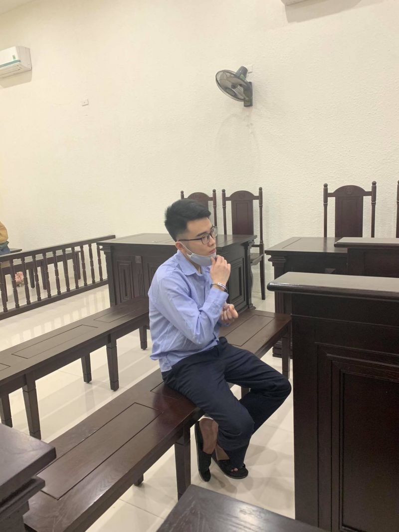 Bị cáo Phong tại Toà Bị cáo Phong tại Toà