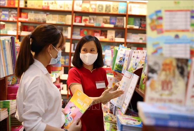 Từ năm học tới sẽ triển khai SGK theo chương trình phổ thông mới đối với khối lớp 2 và lớp 6