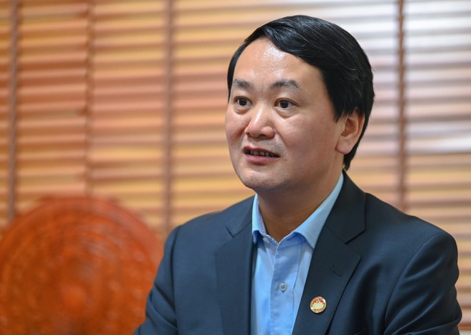 Bộ trưởng, Chủ nhiệm Ủy ban Dân tộc  Hầu A Lềnh