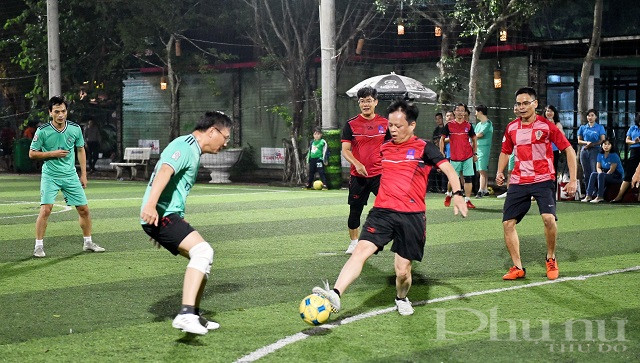 “Rèn mới bản thân” đã hình thành những cá nhân mạnh mẽ, góp phần tạo thành một tập thể BSR đoàn kết, mạnh mẽ và vững vàng. “Rèn mới bản thân” đã hình thành những cá nhân mạnh mẽ, góp phần tạo thành một tập thể BSR đoàn kết, mạnh mẽ và vững vàng.