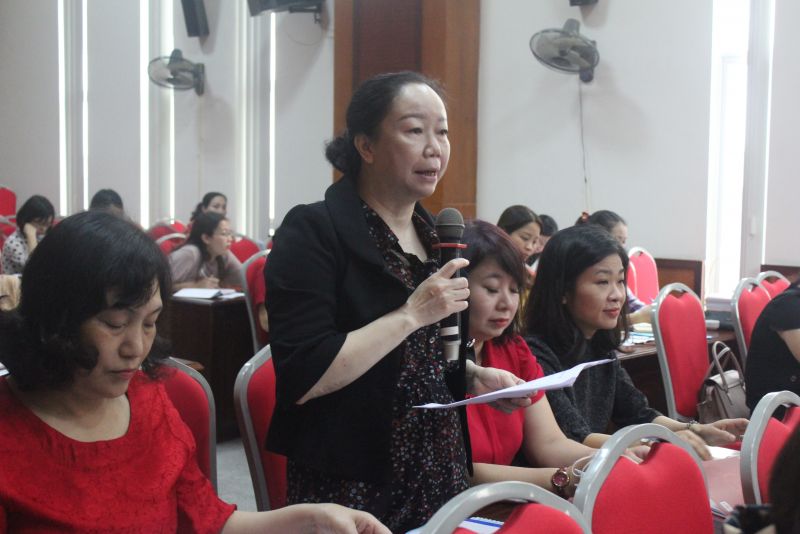 Đ/c Lê Thị Thuý Kiều, Phó Chủ tịch Hội LHPN Ba Đình cho biết, tại địa phương, một số hộ mới thoát nghèo, hoàn cảnh vẫn còn khó khăn đã mạnh dạn vay vốn, mở rộng sản xuất và vươn lên