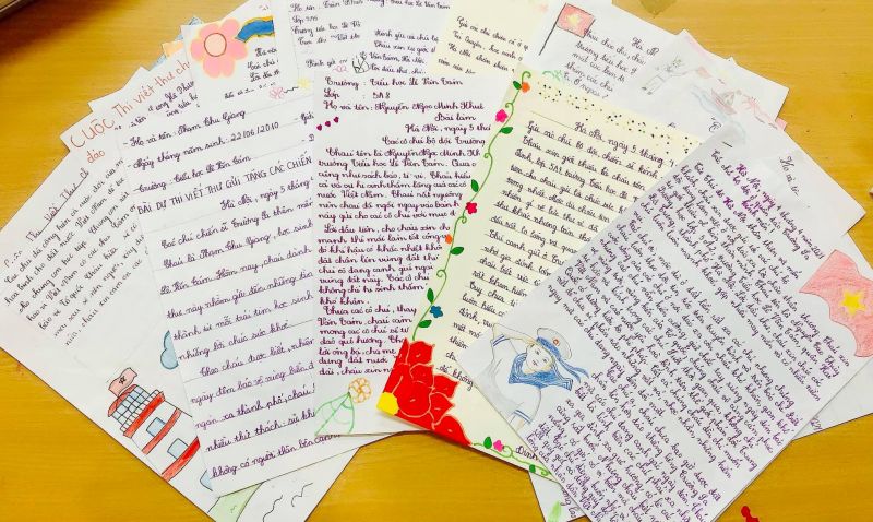 Thiếu nhi Thủ đô gửi quà đến chiến sỹ Trường Sa - ảnh 4