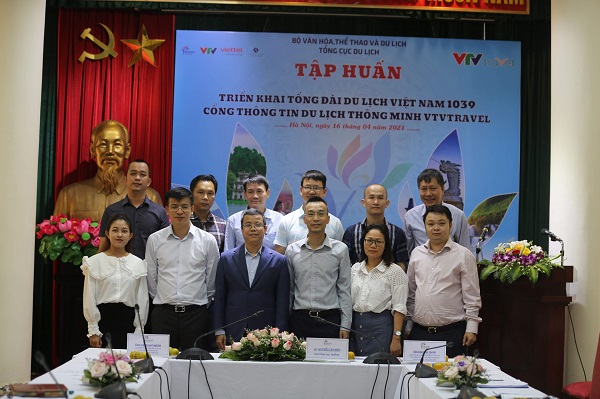 Đại diện các bên tham gia tập huấn