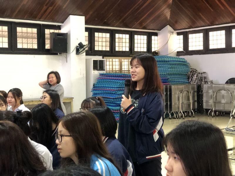 Trẻ vị thành niên cần được quan tâm, tư vấn về sức khoẻ sinh sản để bảo vệ sức khoẻ của bản thân, đặc biệt là trẻ em gái. Trẻ vị thành niên cần được quan tâm, tư vấn về sức khoẻ sinh sản để bảo vệ sức khoẻ của bản thân, đặc biệt là trẻ em gái.