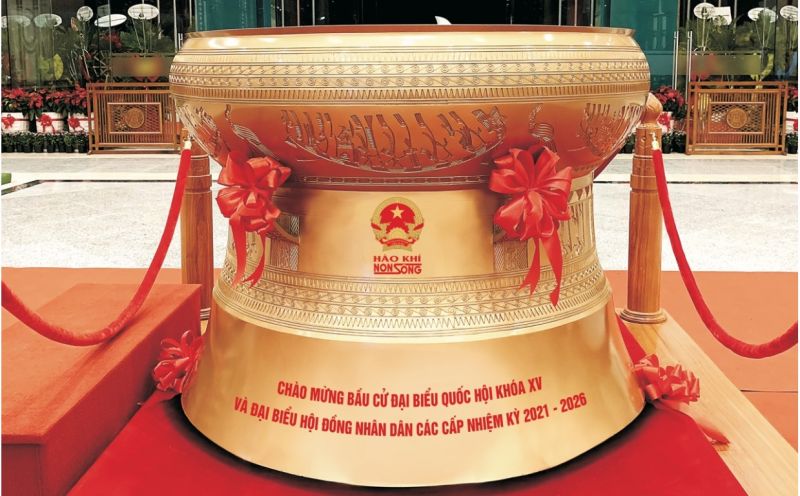 Trống đồng Hào khí Non Sôngđường kính 60cm. (Ảnh mẫu) Trống đồng Hào khí Non Sôngđường kính 60cm. (Ảnh mẫu)