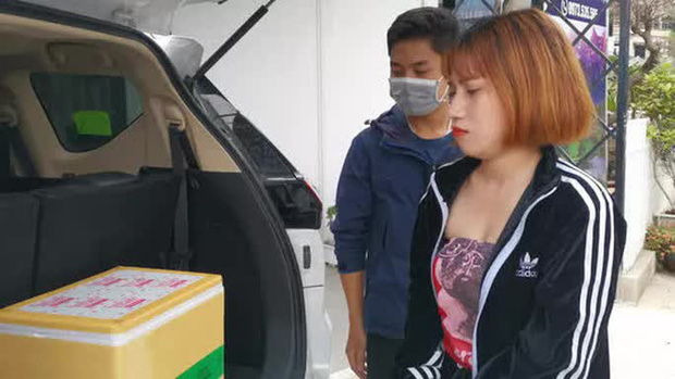Nguyễn Thị Thái Dung bị công an bắt quả tang Nguyễn Thị Thái Dung bị công an bắt quả tang