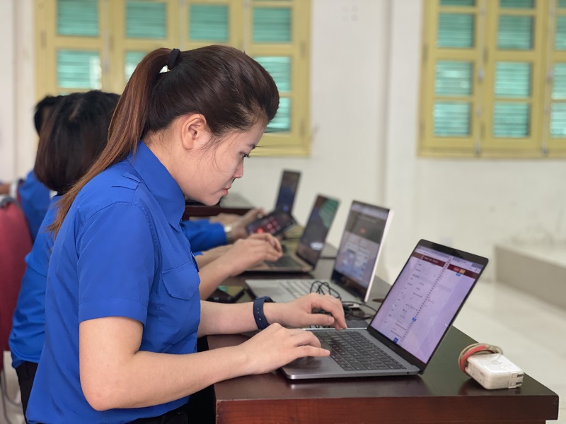 Đ&ocirc;ng đảo đo&agrave;n vi&ecirc;n hưởng ứng Cuộc thi