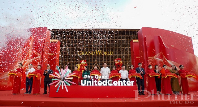 Nghi thức cắt băng khánh thành siêu quần thể nghỉ dưỡng, vui chơi giải trí hàng đầu Đông Nam Á.