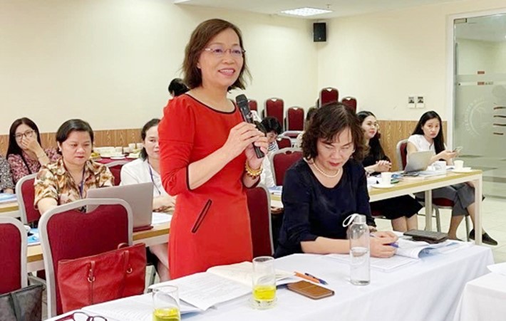 B&agrave; H&agrave; Thị Thu Thanh - Chủ tịch HĐTV Deloitte Việt Nam  cho rằng b&igrave;nh đẳng giới trong gia đ&igrave;nh tạo c&aacute;c gi&aacute; trị của gia đ&igrave;nh, để gia đ&igrave;nh tồn tại bền vững th&agrave;nh d&ograve;ng họ, d&ograve;ng tộc.