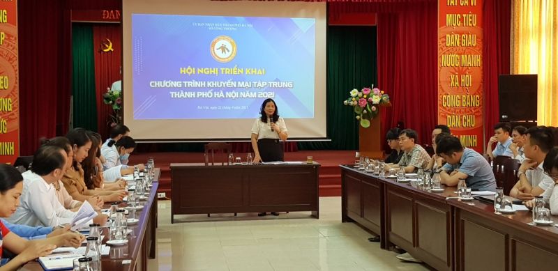 Quyền Giám đốc Sở Công Thương thành phố Hà Nội Trần Thị Phương Lan phát biểu Quyền Giám đốc Sở Công Thương thành phố Hà Nội Trần Thị Phương Lan phát biểu