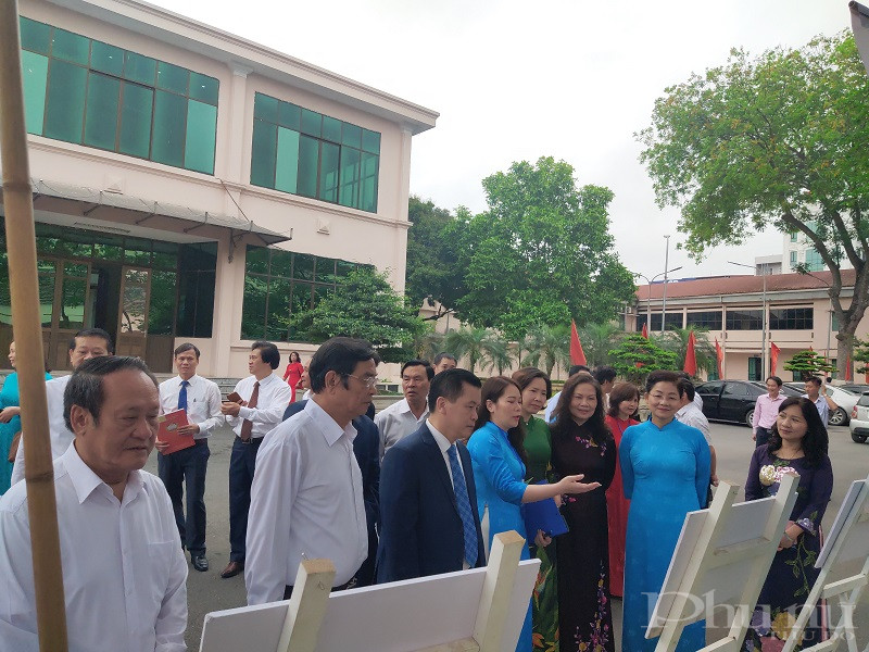 Từ 7h đến 7h 30, các Đại biểu tham quan các mô hình hoạt động nhiệm kỳ 2021 -2026