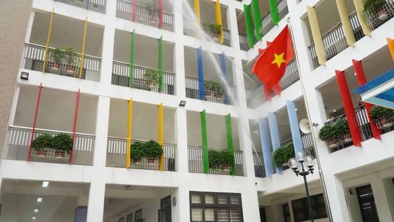 Học sinh và giáo viên làm gì khi cháy - ảnh 6