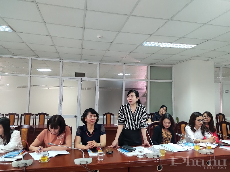 Tương tự, Hội LHPN quận Tây Hồ cũng rất vinh dự khi được Hội LHPN Hà Nội chọn là đơn vị tổ chức Đại hội điểm khối quận . Đồng chí cũng gửi lời cảm ơn tới tổ công tác chỉ đạo đại hội, sự quan tâm động viên của Hội LHPN các đơn vị đã dành tình cảm, chia sẻ, nhận xét góp ý để Đại hội vừa qua đã thành công tốt đẹp. Tương tự, Hội LHPN quận Tây Hồ cũng rất vinh dự khi được Hội LHPN Hà Nội chọn là đơn vị tổ chức Đại hội điểm khối quận . Đồng chí cũng gửi lời cảm ơn tới tổ công tác chỉ đạo đại hội, sự quan tâm động viên của Hội LHPN các đơn vị đã dành tình cảm, chia sẻ, nhận xét góp ý để Đại hội vừa qua đã thành công tốt đẹp.