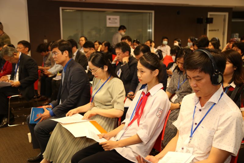 Các đại biểu tham dự lễ công bố