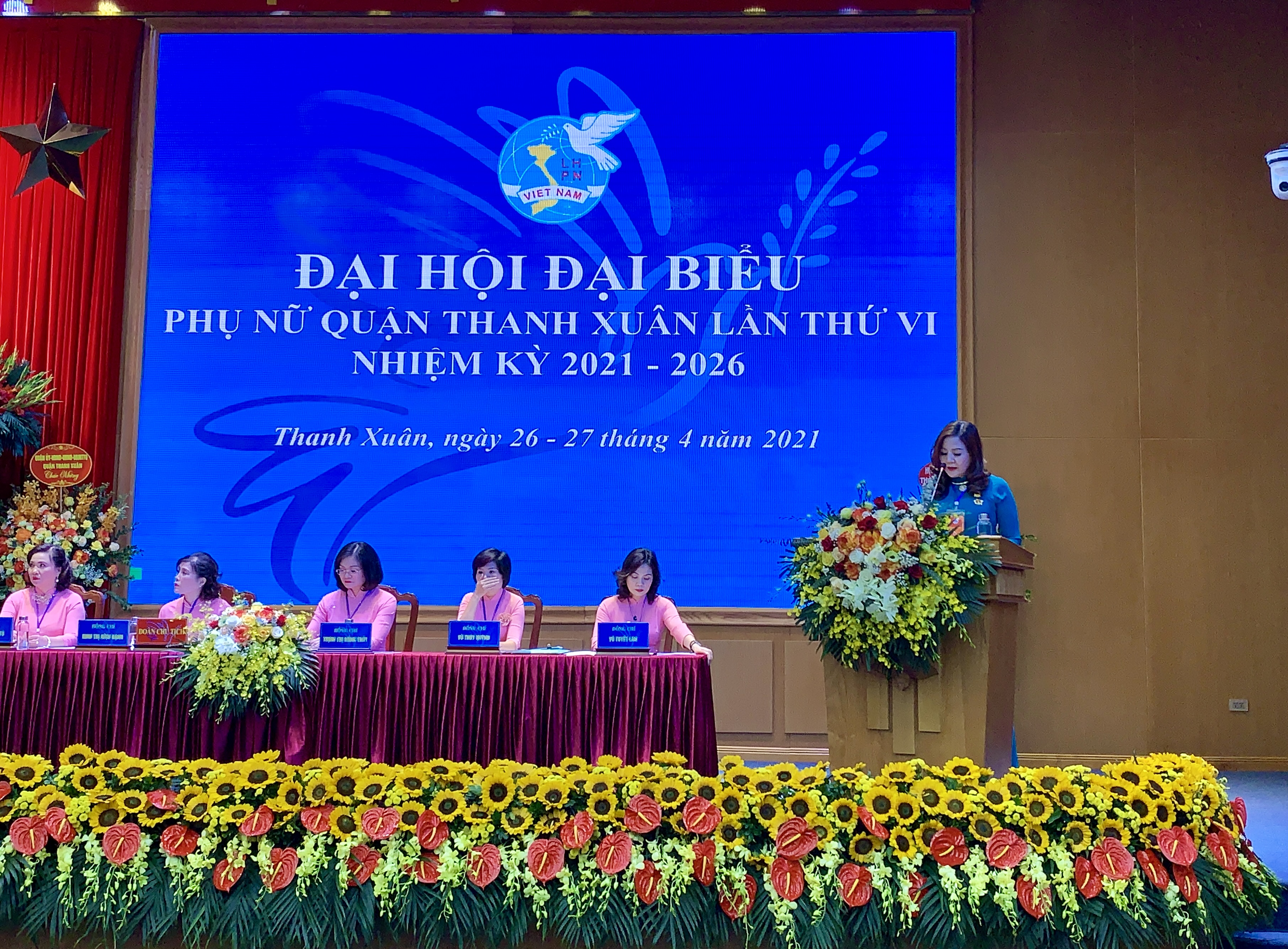 Đại hội diễn ra với không khí trang nghiêm