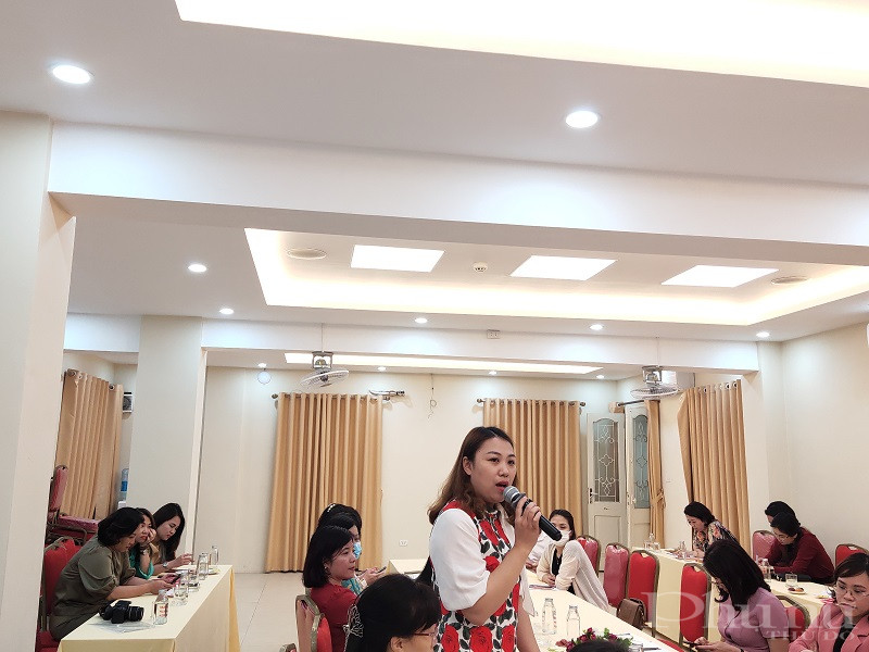 Qua buổi trao đổi kinh nghiệm, chị Nguyễn Ngọc Thúy, nữ ứng viên cho biết,  buổi gặp mặt hôm nay đã giúp chị tích lỹ thêm kinh nghiệm rằng để nhận được sự ủng hộ của cử tri, thì chương trình hành động của ứng cử viên nên được trình bày ngắn gọn, thật rõ ràng, dễ hiểu và tập trung chủ yếu vào những mối quan tâm của cử tri Qua buổi trao đổi kinh nghiệm, chị Nguyễn Ngọc Thúy, nữ ứng viên cho biết,  buổi gặp mặt hôm nay đã giúp chị tích lỹ thêm kinh nghiệm rằng để nhận được sự ủng hộ của cử tri, thì chương trình hành động của ứng cử viên nên được trình bày ngắn gọn, thật rõ ràng, dễ hiểu và tập trung chủ yếu vào những mối quan tâm của cử tri