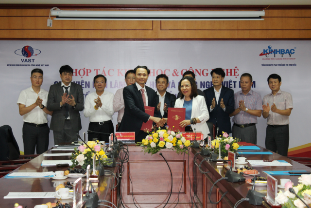 Ký kết thỏa thuận tài trợ nâng cao năng lực giám định AND hài cốt liệt sỹ còn thiếu thông tin.