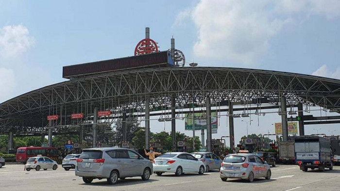 trạm thu phí Pháp Vân trên cao tốc Pháp Vân - Cầu Giẽ - Ninh Bình