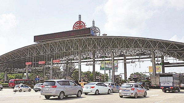 Tại trạm thu phí Pháp Vân trên cao tốc Pháp Vân - Cầu Giẽ - Ninh Bình