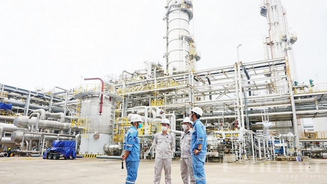 Người lao động dầu khí quán triệt triển khai các nhiệm vụ phòng chống dịch với quyết tâm cao nhất.