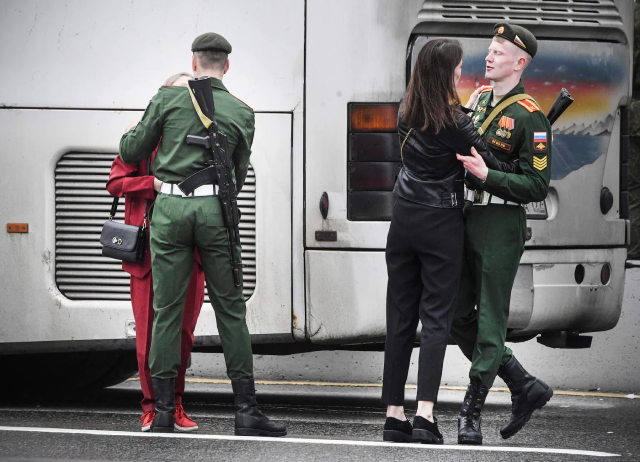 Những hình ảnh đẹp trong lễ diễu binh mừng chiến thắng phát xít - ảnh 13