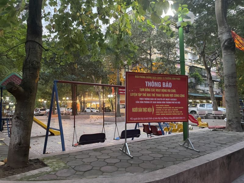 quận Ba Đình đặt biển tuyên truyền phòng chống dịch Covid-19 quận Ba Đình đặt biển tuyên truyền phòng chống dịch Covid-19