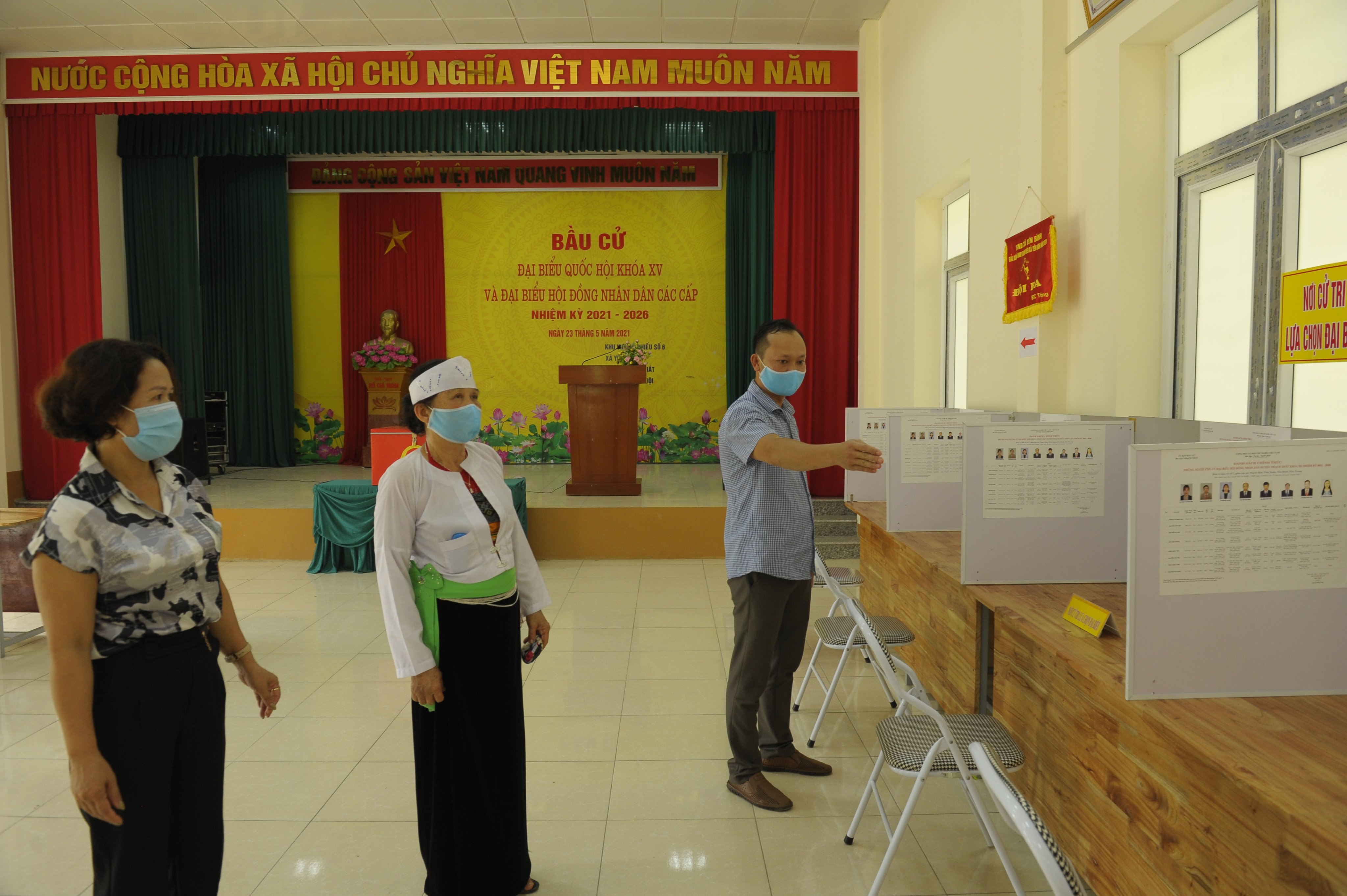 Cử tri các dân tộc hân hoan đón chờ ngày hội lớn - ảnh 6