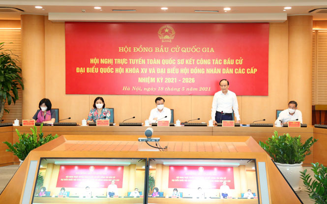 Chủ tịch HĐND th&agrave;nh phố, Chủ tịch Ủy ban Bầu cử th&agrave;nh phố H&agrave; Nội Nguyễn Ngọc Tuấn ph&aacute;t biểu tại hội nghị.