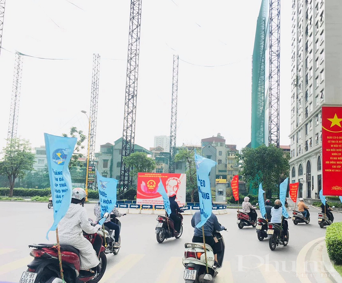 Hội PN ra qu&acirc;n tuy&ecirc;n truyền